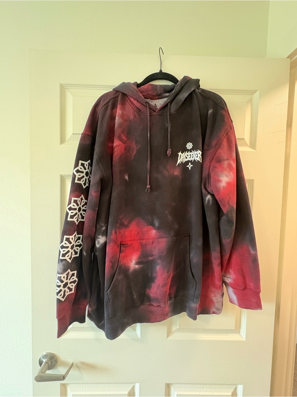 Tie-Dye Red & Black Graphic Hoodie Sweatshirt - Unbranded